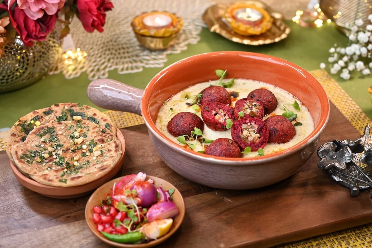 Nargisi Kofta In Cashew Kewra Gravy