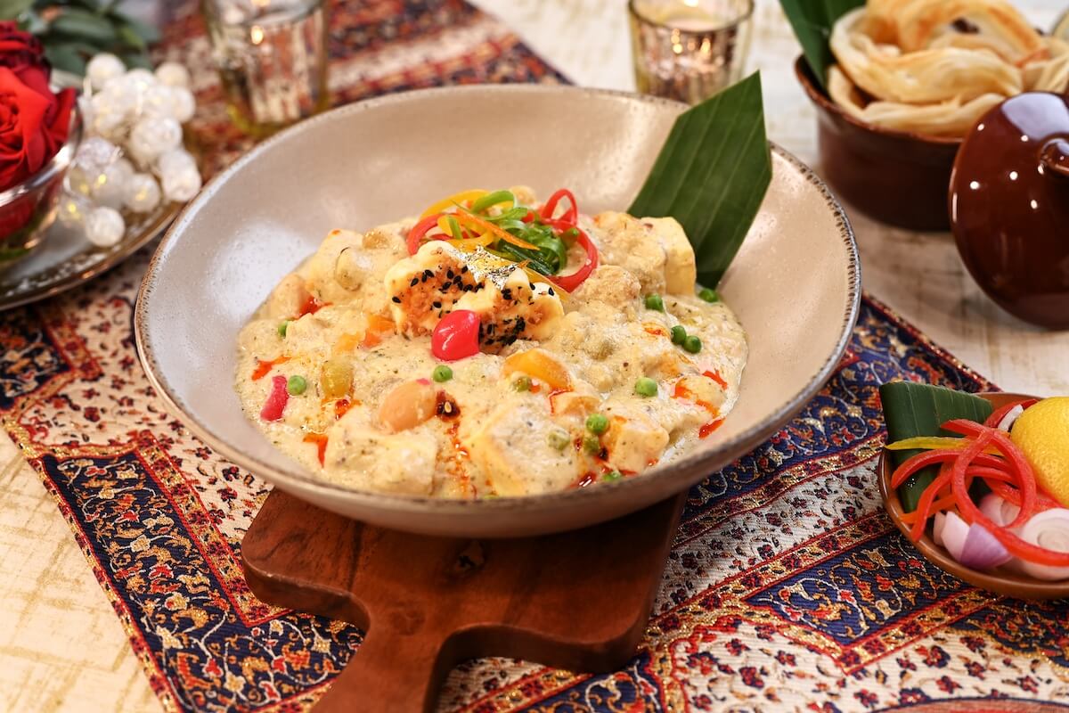 Mughlai Cocktail Fruit Paneer